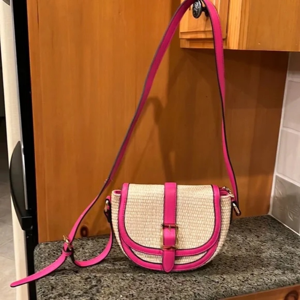 New Izzy & Ali Straw Crossbody Purse